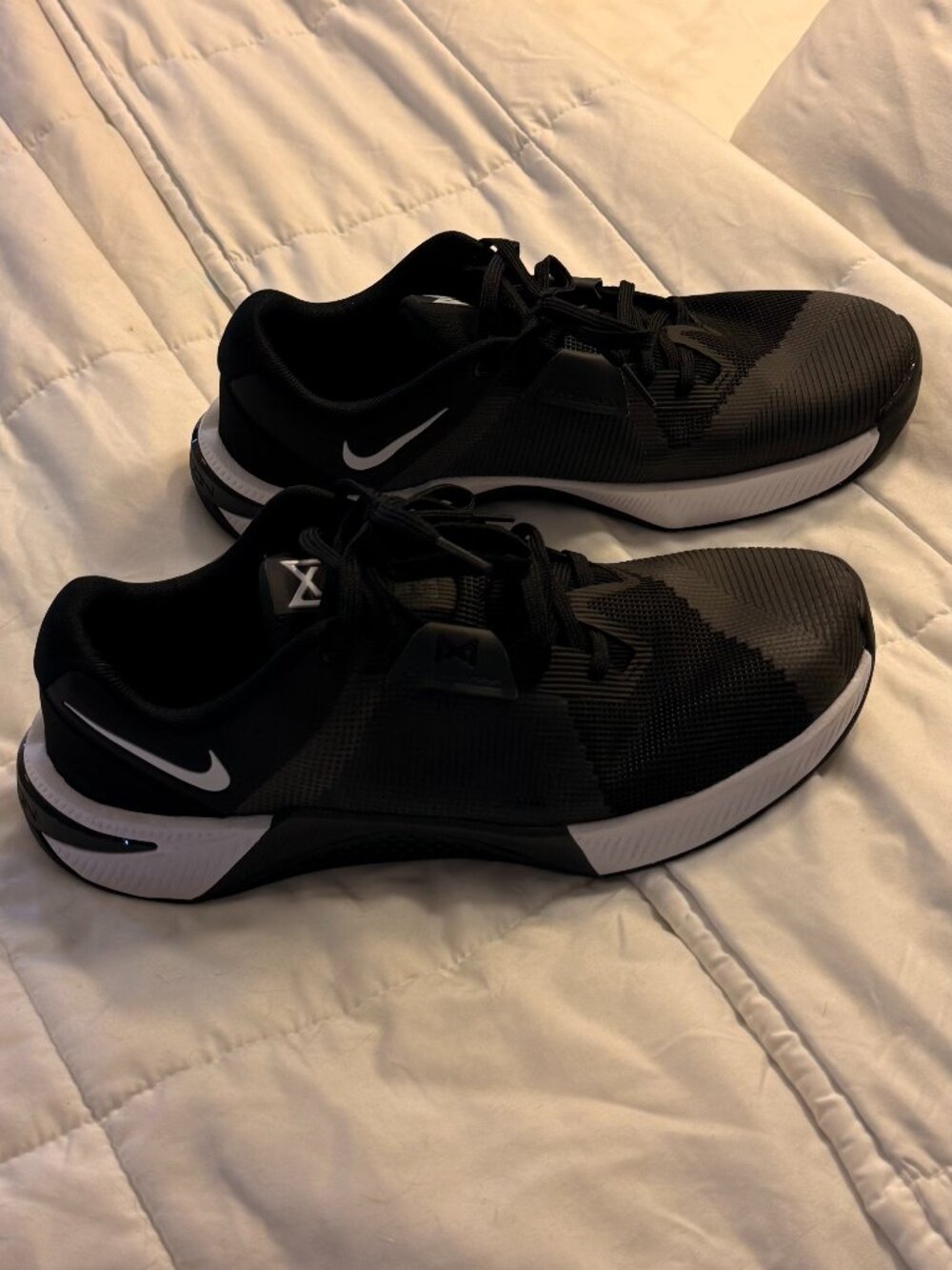 Nike Metcon black and white training shoes for men - Size 10 / NEW / Negotiable